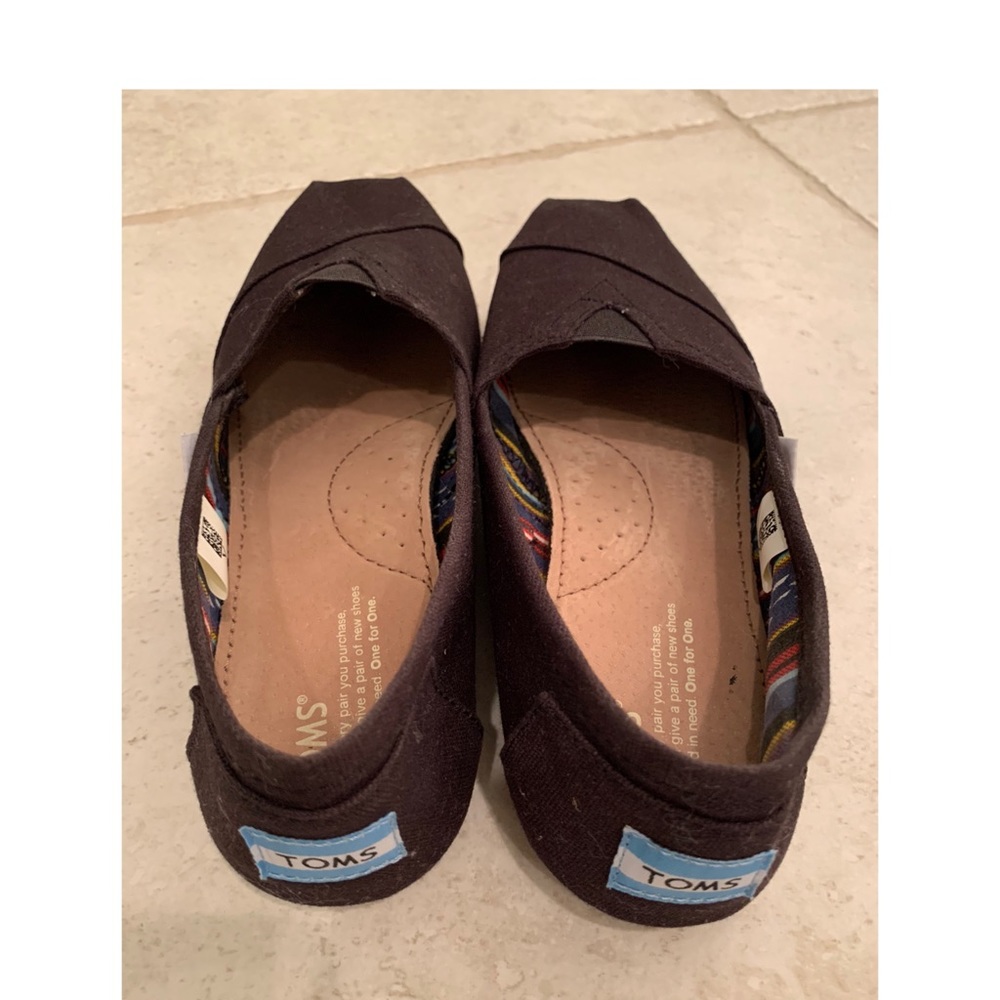 Tom’s Canvas Slip-on